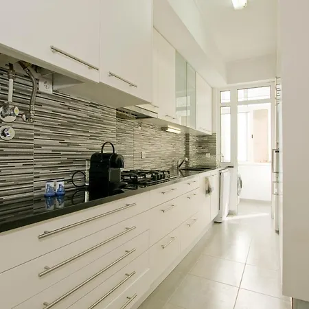 Apartment Confortable And Central - Marques De Pombal *