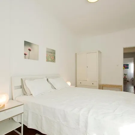 Apartamento Confortable And Central - Marques De Pombal *